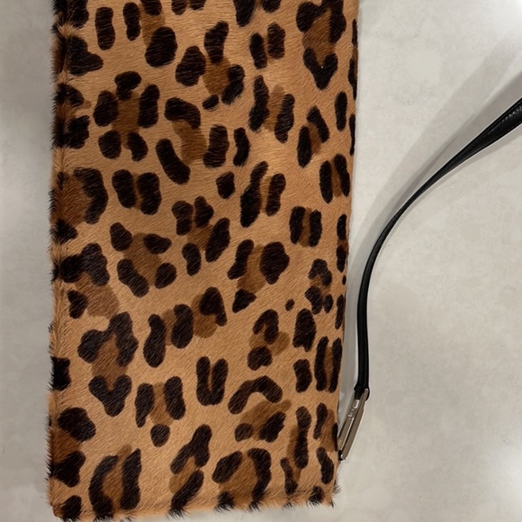 BCBG leopard shoulder bag - Picture 2 of 6